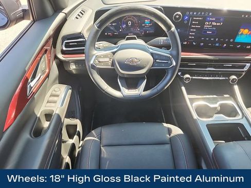 Used 2024 Chevrolet Traverse Z71 w/ Enhanced Driving Package AWD/4WD image 14