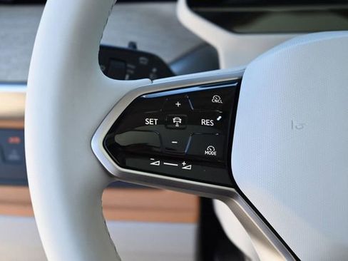 New 2025 Volkswagen ID. Buzz 1st Edition AWD/4WD image 10