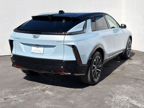 New 2026 Cadillac Lyriq Sport w/ LPO, Floor Liner Package RWD image 9