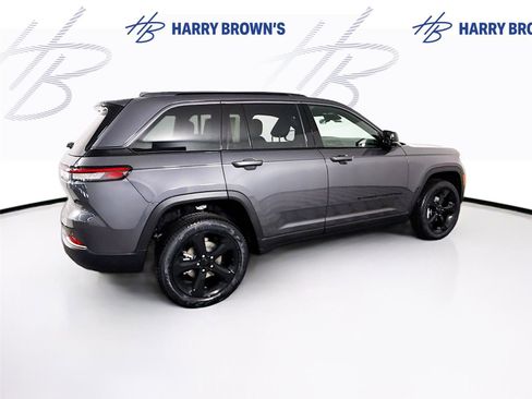 New 2026 Jeep Grand Cherokee Limited AWD/4WD image 34