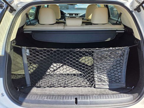 Used 2016 Lexus CT 200h w/ Seat Comfort Package FWD image 11