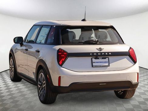 New 2026 MINI Cooper 4-Door Hardtop FWD image 8