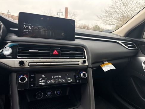 New 2026 Genesis G70 2.5T image 19