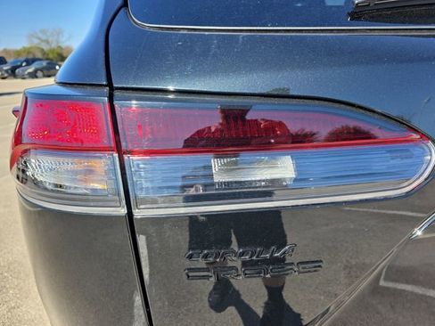 Used 2026 Toyota Corolla Cross SE image 33