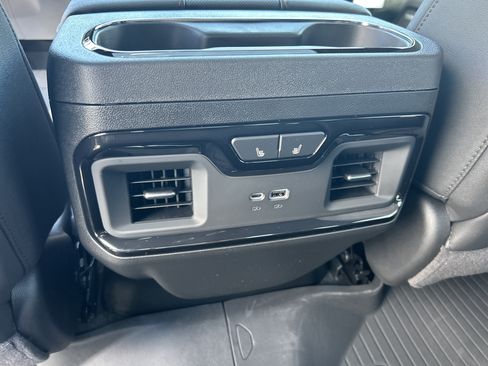 New 2026 GMC Sierra 2500 AT4 w/ Technology Package AWD/4WD image 33