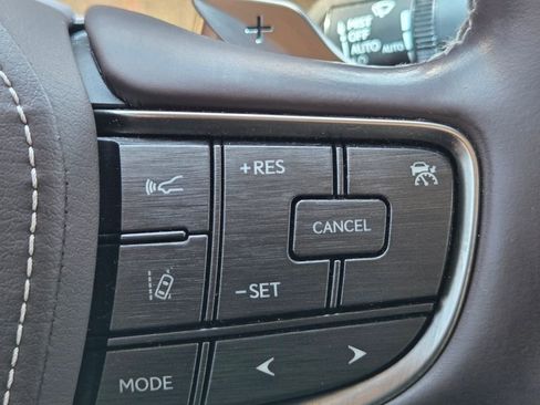 Used 2018 Lexus LS 500 AWD w/ Luxury Package image 18