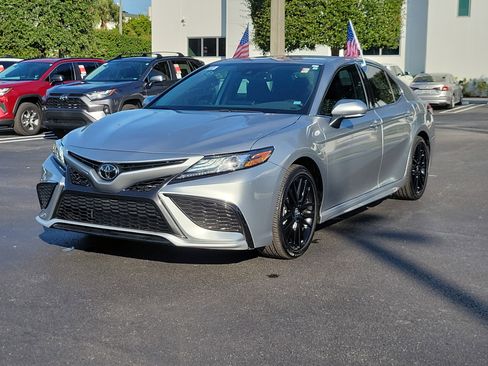 Used 2024 Toyota Camry XSE image 6