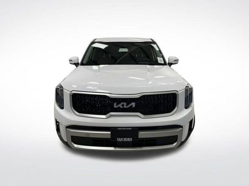 Used 2023 Kia Telluride LX image 10