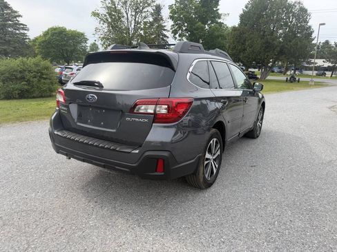 Used 2018 Subaru Outback 2.5i Limited AWD/4WD image 5