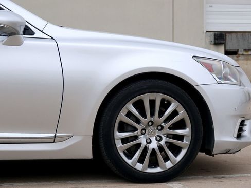 Used 2013 Lexus LS 460 image 27