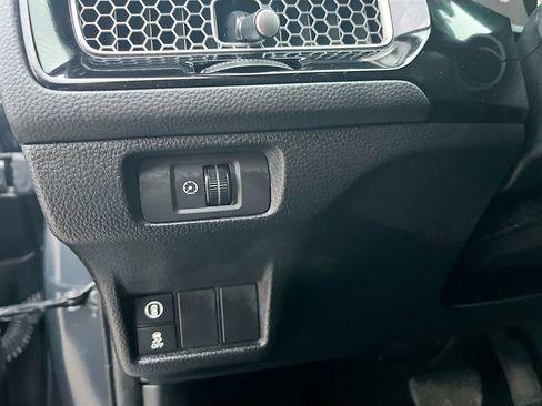 Used 2022 Honda Civic EX-L image 10