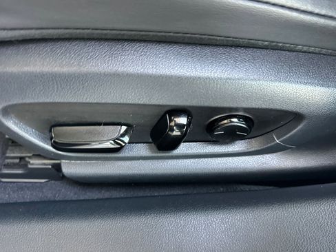 Used 2022 Lexus ES 300h w/ Accessory Package FWD image 14