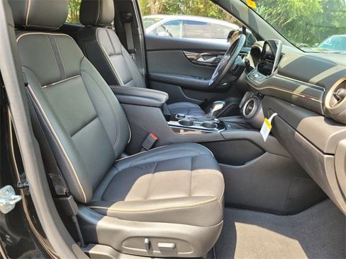 Used 2025 Chevrolet Blazer Premier w/ Driver Confidence II Package image 23