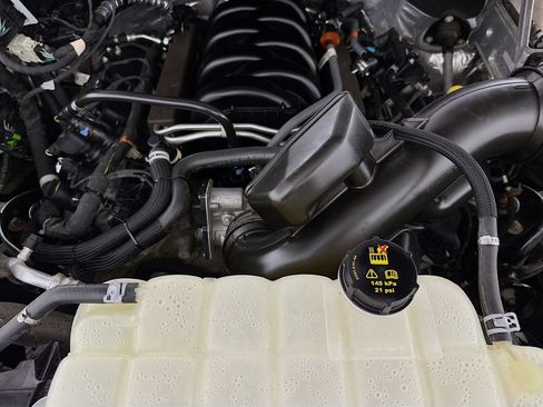 Used 2024 Ford F150 XLT image 36