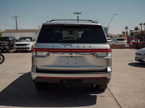 Used 2023 Lincoln Navigator L Black Label AWD/4WD image 5