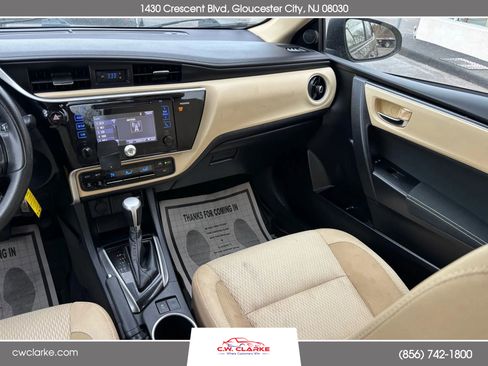 Used 2017 Toyota Corolla LE image 16