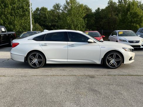 Used 2022 Honda Accord Touring image 8
