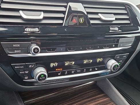 Used 2022 BMW 540i xDrive 540i xDrive w/ M Sport Package image 18