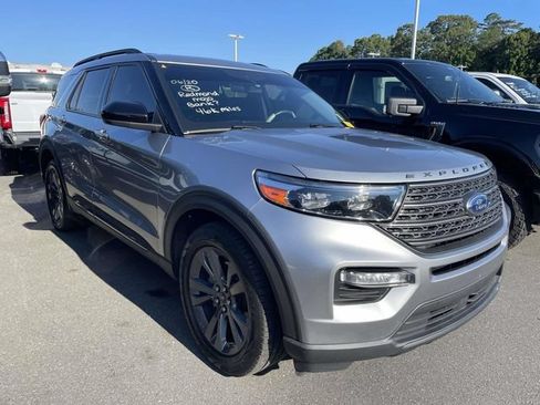 Used 2023 Ford Explorer XLT w/ Equipment Group 202A RWD image 1