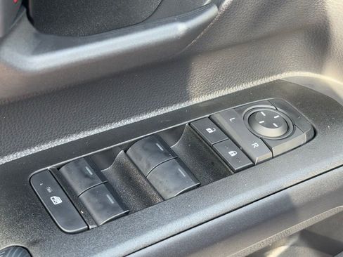 Certified 2025 Toyota 4Runner SR5 image 25