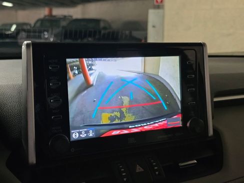 Used 2019 Toyota RAV4 Limited AWD/4WD image 30