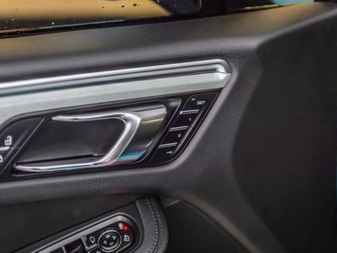 Used 2019 Porsche Macan S image 46