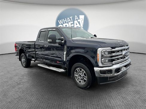 Used 2023 Ford F350 Lariat w/ Tow Technology Package image 1