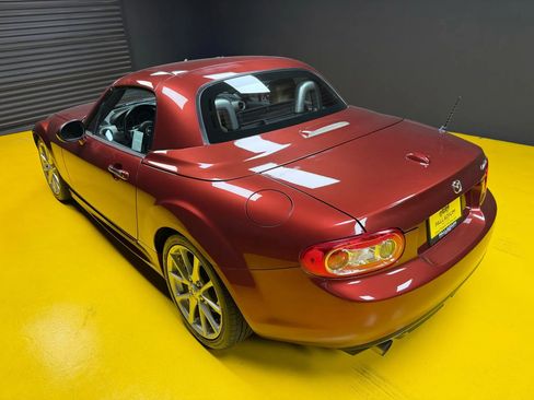 Used 2010 MAZDA MX-5 Miata Grand Touring w/ Premium Pkg image 16