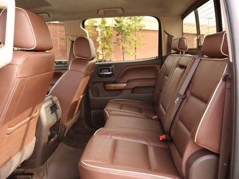 Used 2016 Chevrolet Silverado 2500 High Country w/ Duramax Plus Package image 22