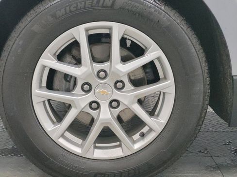 Used 2024 Chevrolet Equinox LT FWD image 31