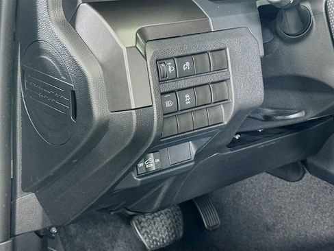 Used 2025 Toyota Tacoma SR5 image 10