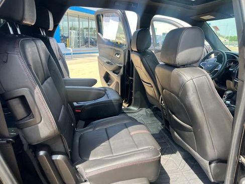 Used 2023 Chevrolet Traverse RS w/ LPO, Floor Liner Package AWD/4WD image 17