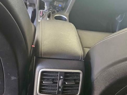 Used 2021 Kia Sportage EX image 18