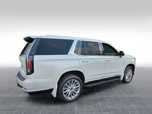 Used 2022 Cadillac Escalade Premium Luxury AWD/4WD image 5