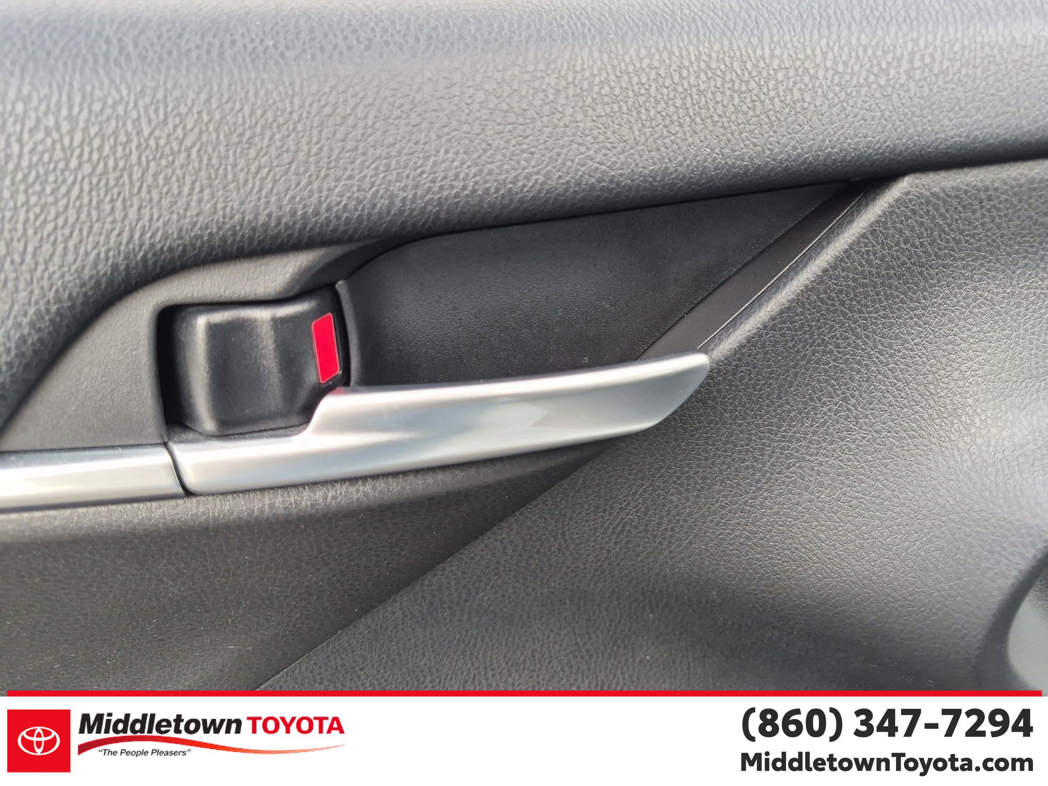 Used 2024 Toyota Camry SE w/ Cold Weather Package FWD image 11