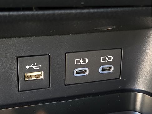 New 2026 Toyota Camry SE FWD image 21