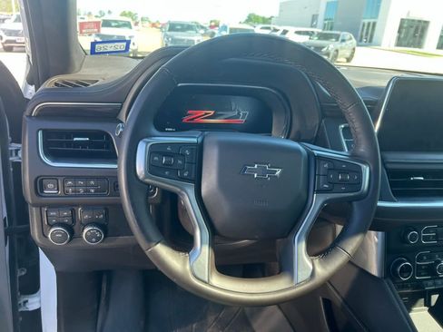 Used 2024 Chevrolet Tahoe Z71 w/ Luxury Package image 11