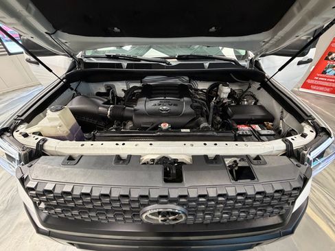 Used 2020 Toyota Tundra SR5 w/ TRD Off-Road Package AWD/4WD image 62