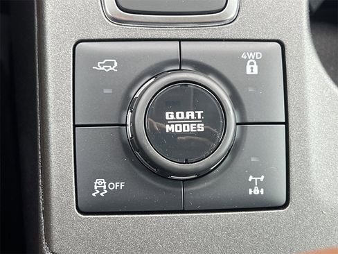 New 2025 Ford Bronco Sport Outer Banks w/ Sasquatch Outer Banks Package image 9