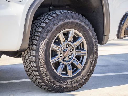 New 2025 GMC Sierra 1500 AT4X image 6