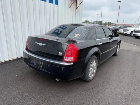 Used 2009 Chrysler 300 C w/ Luxury Group II AWD/4WD image 8