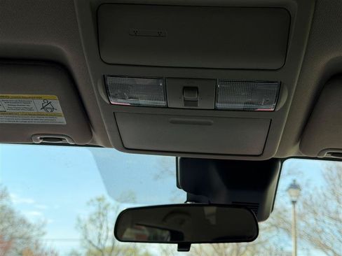 Used 2022 Nissan Frontier SV RWD image 30