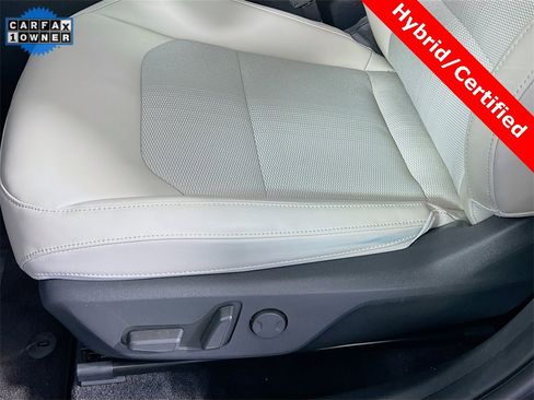 Used 2023 Kia Niro EX image 11