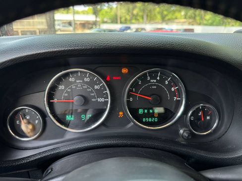 Used 2011 Jeep Wrangler Unlimited Sport AWD/4WD image 21