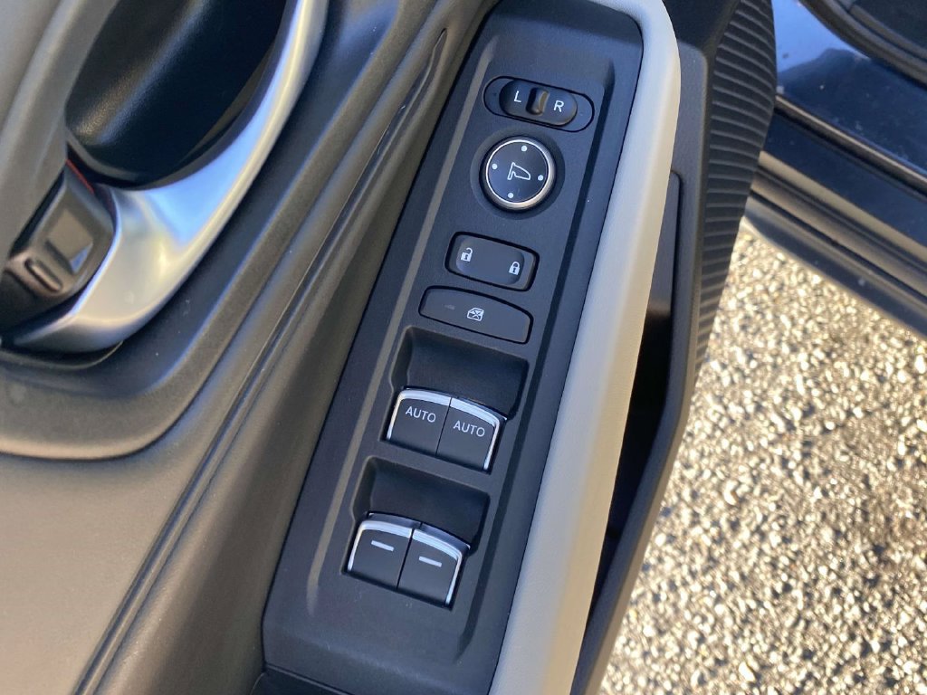Certified 2025 Honda Accord SE image 17