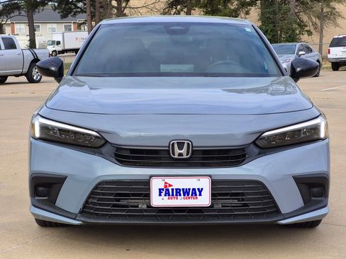 Used 2024 Honda Civic Sport image 2