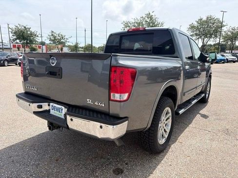 Used 2014 Nissan Titan SL AWD/4WD image 5