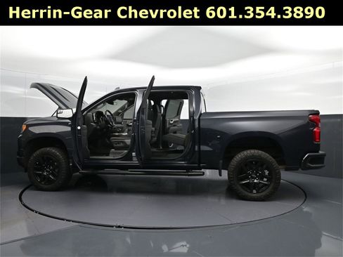 Used 2022 Chevrolet Silverado 1500 RST w/ Z71 Off-Road Package image 47