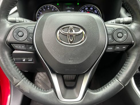 Used 2019 Toyota RAV4 XLE w/ Convenience Package AWD/4WD image 14