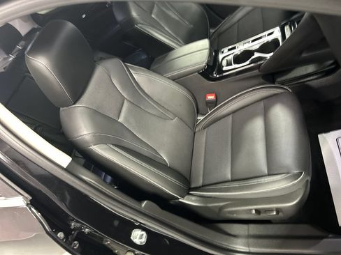 Used 2023 Buick Envision Essence FWD image 25